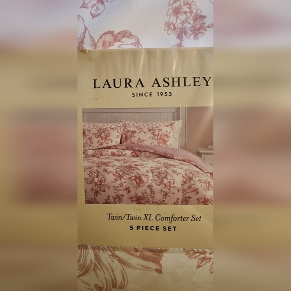 Laura Ashley Floral Comforter Set 5-piece - Pink Color